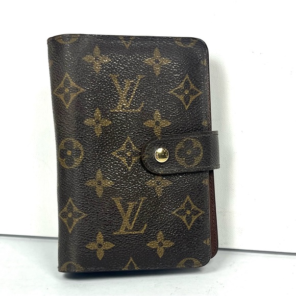 SOLD! Louis Vuitton Porte Papier Passport Wallet - Picture 2 of 16